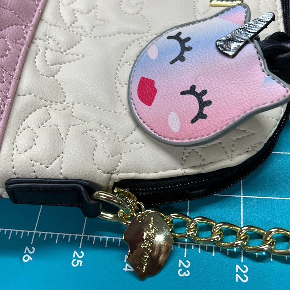 NWOT BETSEY JOHNSON LUV BETSEY crossbody pink and cream quilted kitchen pattern - Picture 14 of 14